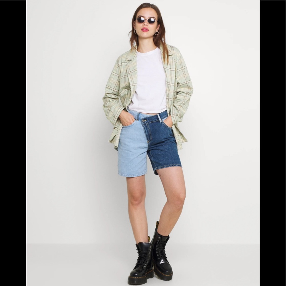 NWT Urban Outfitters Ragged denim shorts